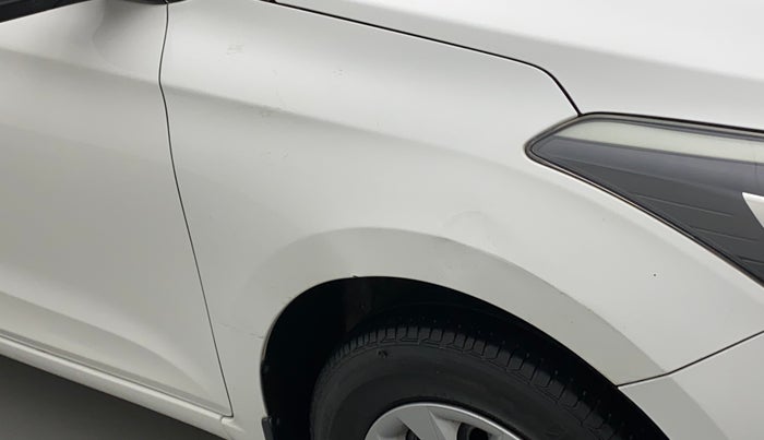 2017 Hyundai Elite i20 SPORTZ 1.2, Petrol, Manual, 1,23,216 km, Right fender - Slightly dented
