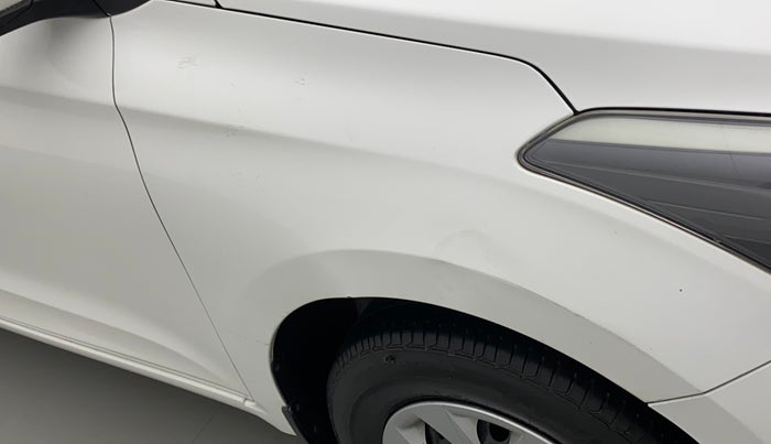2017 Hyundai Elite i20 SPORTZ 1.2, Petrol, Manual, 1,23,216 km, Right fender - Minor scratches