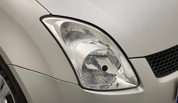 2011 Maruti Swift VXI, Petrol, Manual, 48,835 km, Right headlight - Faded