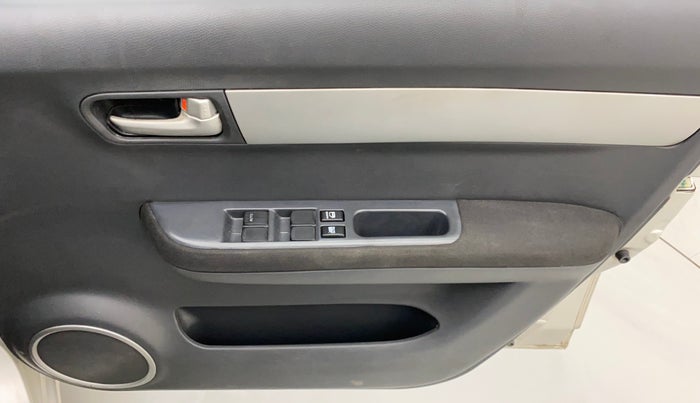 2011 Maruti Swift VXI, Petrol, Manual, 48,835 km, Driver Side Door Panels Control