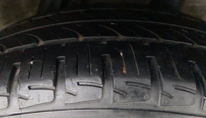 2015 Honda City SV MT PETROL, Petrol, Manual, 59,082 km, Left Rear Tyre Tread