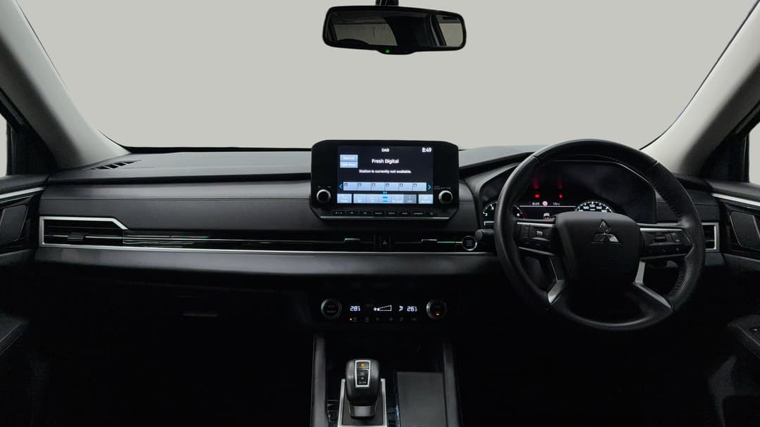 2023 Mitsubishi Outlander Ls 7 Seat (AWD), Automatic, 57976 km, Dashboard View
