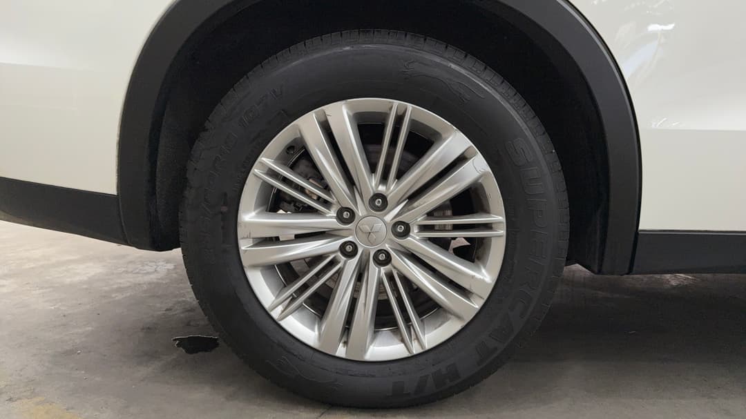 2023 Mitsubishi Outlander Ls 7 Seat (AWD), Automatic, 57976 km, Right Rear Wheel
