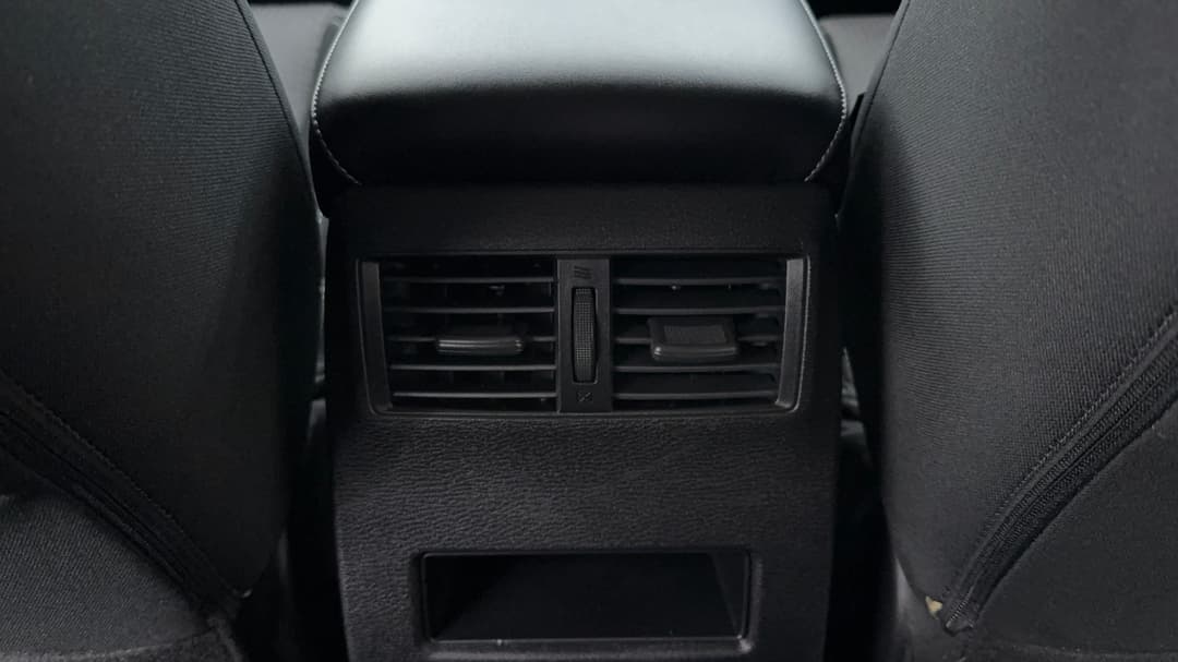 2023 Mitsubishi Outlander Ls 7 Seat (AWD), Automatic, 57976 km, Rear A/C Vent