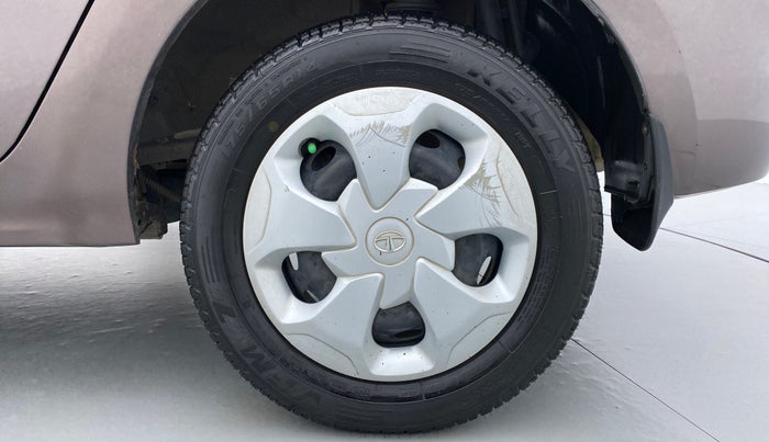 2018 Tata TIGOR XM 1.2 REVOTRON, Petrol, Manual, 47,183 km, Left Rear Wheel