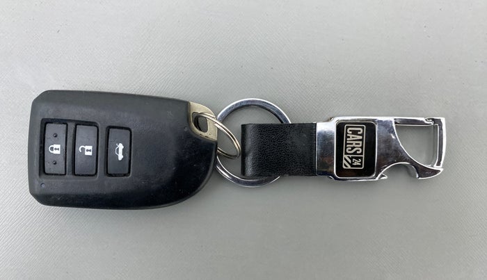 2018 Toyota YARIS G CVT, Petrol, Automatic, 28,932 km, Key Close Up