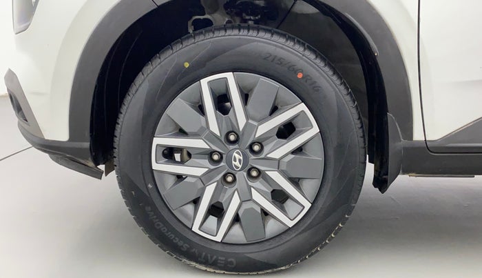 2022 Hyundai VENUE SX 1.5 CRDI, Diesel, Manual, 34,878 km, Left Front Wheel