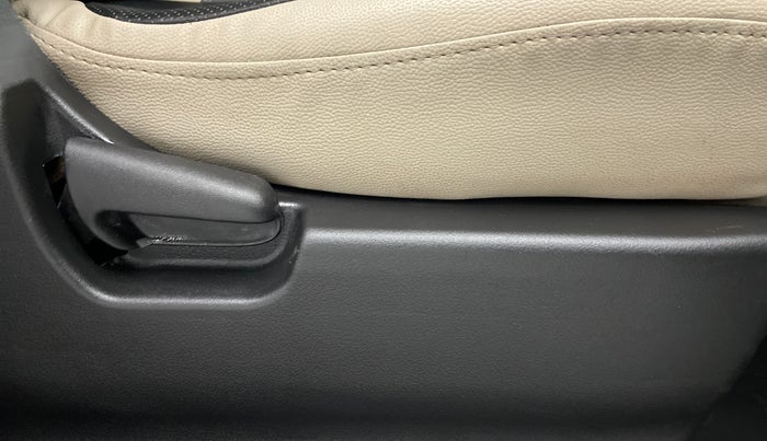 2017 Maruti Wagon R 1.0 VXI AMT, Petrol, Automatic, 16,059 km, Driver Side Adjustment Panel