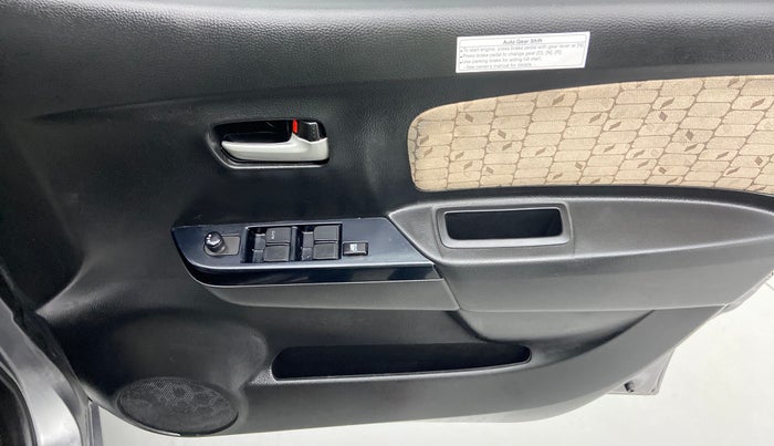 2017 Maruti Wagon R 1.0 VXI AMT, Petrol, Automatic, 16,059 km, Driver Side Door Panels Control