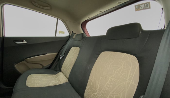 2016 Hyundai Grand i10 SPORTZ 1.2 KAPPA VTVT, Petrol, Manual, 55,215 km, Right Side Rear Door Cabin
