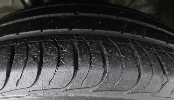 2020 KIA SELTOS HTK PLUS 1.5 DIESEL, Diesel, Manual, 17,914 km, Right Front Tyre Tread