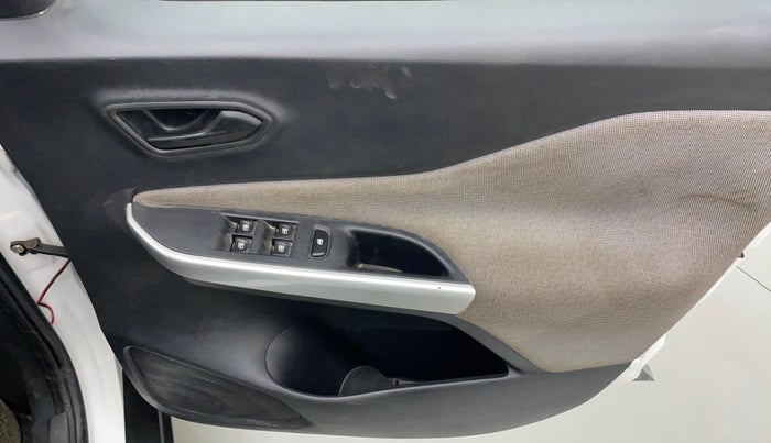 2021 Nissan MAGNITE XE 1.0 MT, Petrol, Manual, 10,052 km, Driver Side Door Panels Control