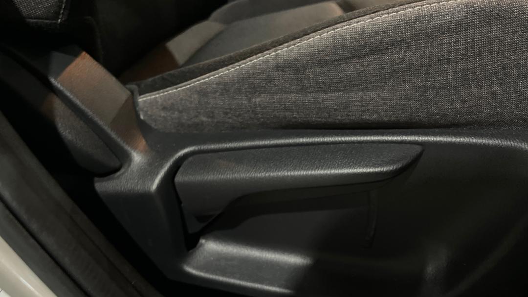 2024 Mazda CX-3 G20 Pure, Automatic, 51507 km, Drivers Side Adjustment Panel