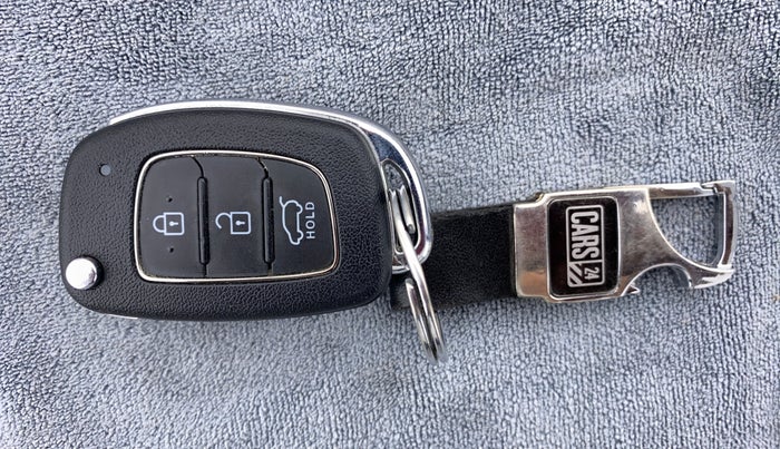 2022 Hyundai VENUE S Plus MT 1.2 Kappa, Petrol, Manual, 9,503 km, Key Close Up