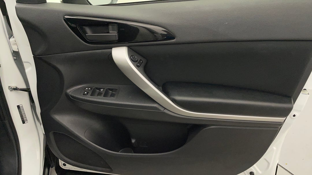 2023 Mitsubishi Eclipse Cross Es (2WD), Automatic, 52347 km, Speaker View