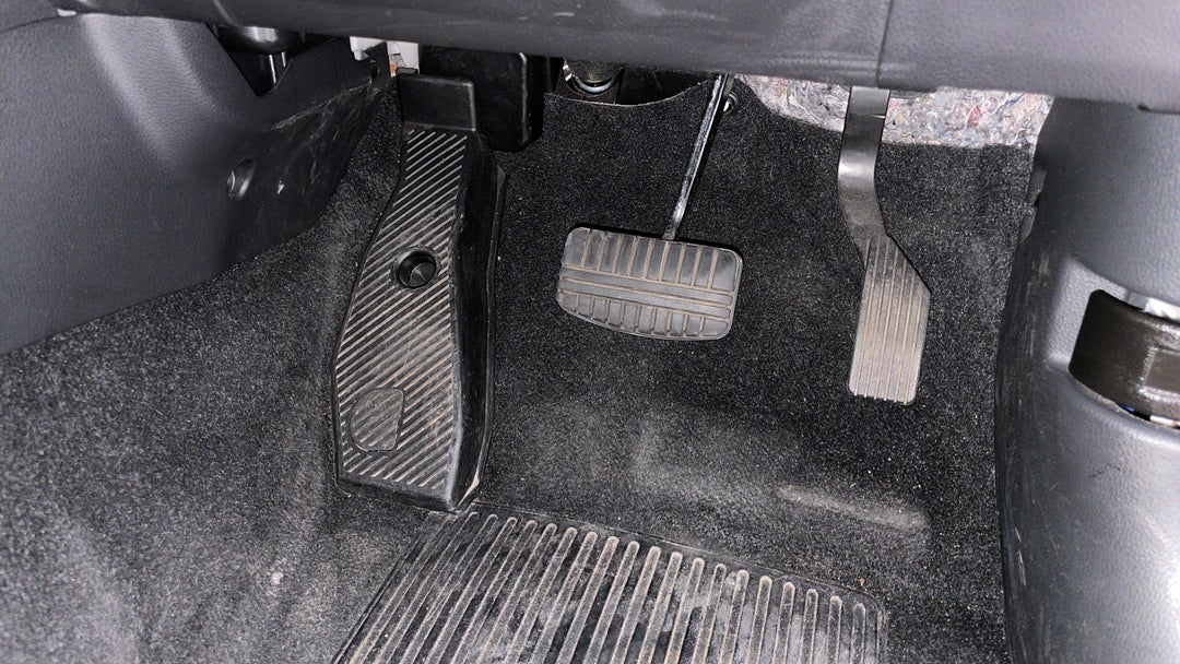 2023 Mitsubishi Eclipse Cross Es (2WD), Automatic, 52347 km, Pedals and Footmat