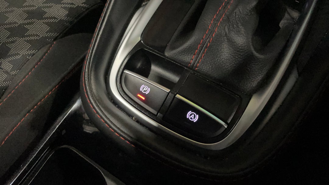 2021 MG Zst Core, Automatic, 18266 km, Handbrake