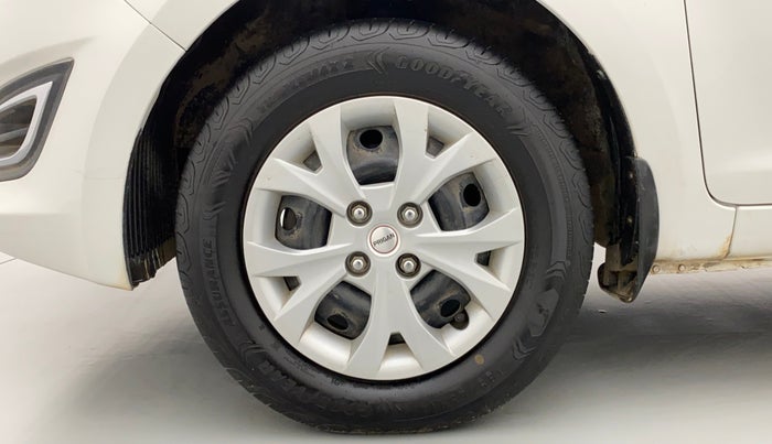 2013 Hyundai i20 MAGNA O 1.4 CRDI, Diesel, Manual, 1,09,269 km, Left Front Wheel