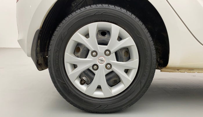 2013 Hyundai i20 MAGNA O 1.4 CRDI, Diesel, Manual, 1,09,269 km, Right Rear Wheel