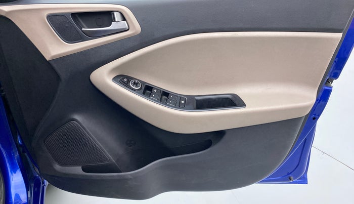 2015 Hyundai Elite i20 SPORTZ (O) 1.2, Petrol, Manual, 33,910 km, Driver Side Door Panels Control