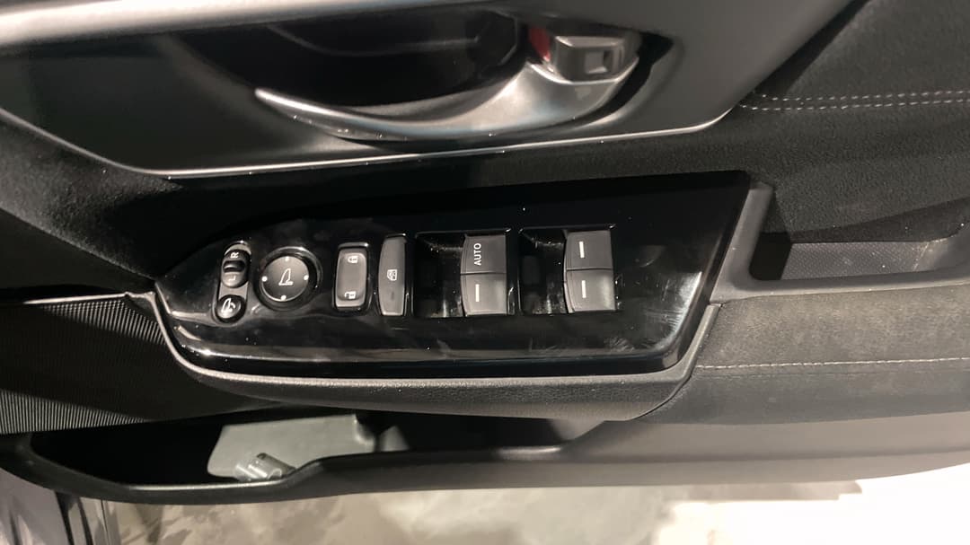 2019 Honda CR-V Vti-s (2WD), Automatic, 101539 km, Drivers Side Door Panel Controls