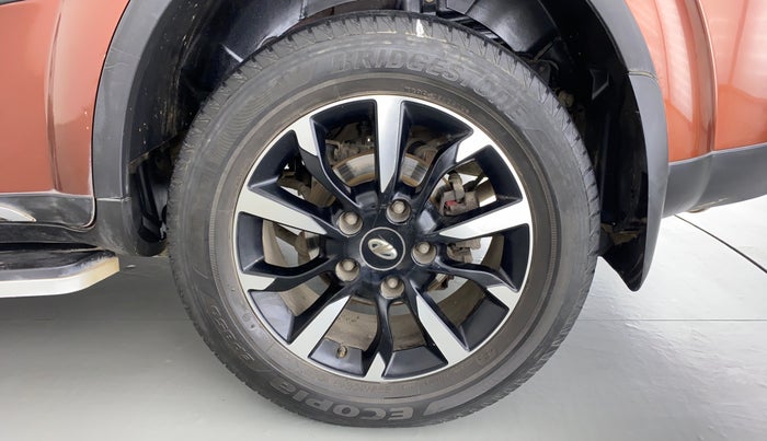 2019 Mahindra XUV500 W11, Diesel, Manual, 39,658 km, Left Rear Wheel