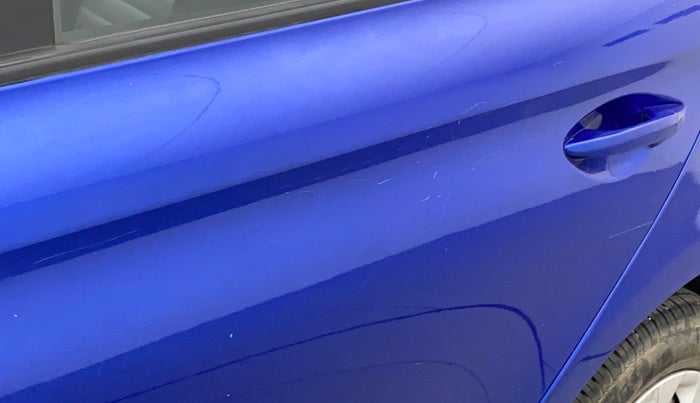 2015 Hyundai Elite i20 SPORTZ 1.2, Petrol, Manual, 1,12,717 km, Rear left door - Minor scratches