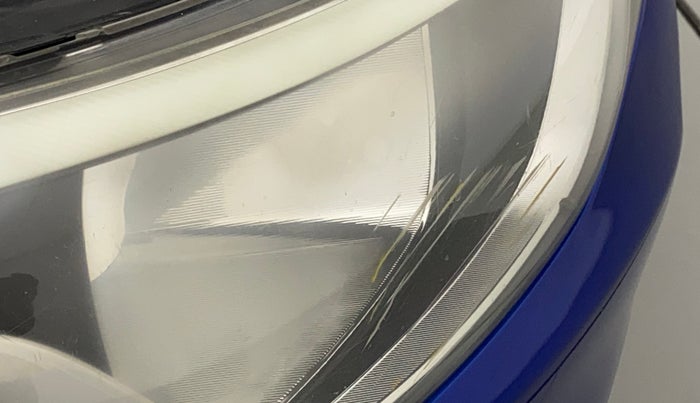 2015 Hyundai Elite i20 SPORTZ 1.2, Petrol, Manual, 1,12,665 km, Right headlight - Minor scratches