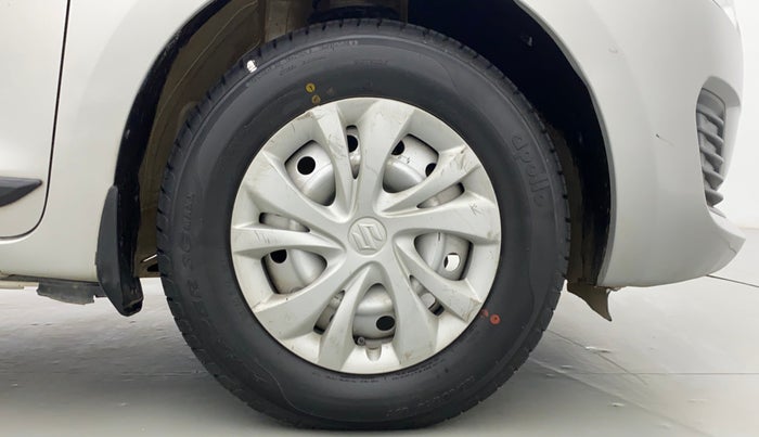 2019 Maruti Swift LXI D, Petrol, Manual, 45,453 km, Right Front Wheel