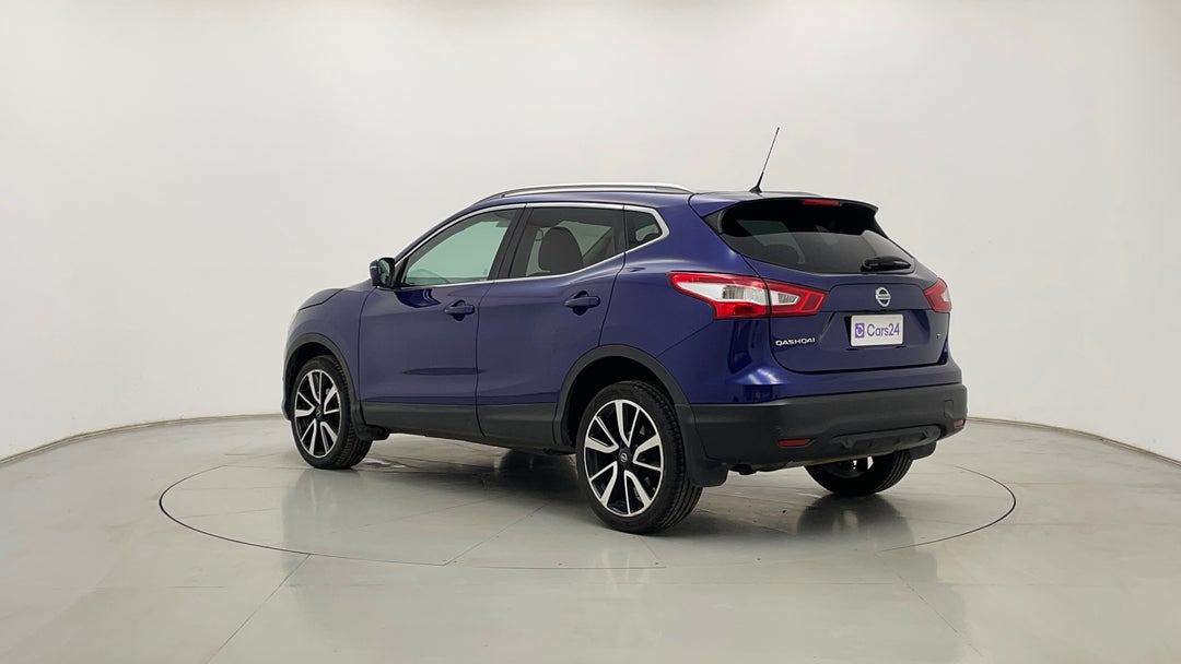 Left Back Diagonal (45- Degree) View