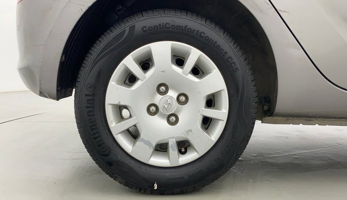 2013 Hyundai i20 MAGNA O 1.2, Petrol, Manual, 42,589 km, Right Rear Wheel