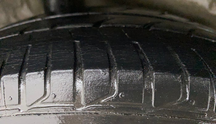 2015 Honda City 1.5L I-VTEC SV, Petrol, Manual, 66,083 km, Right Rear Tyre Tread