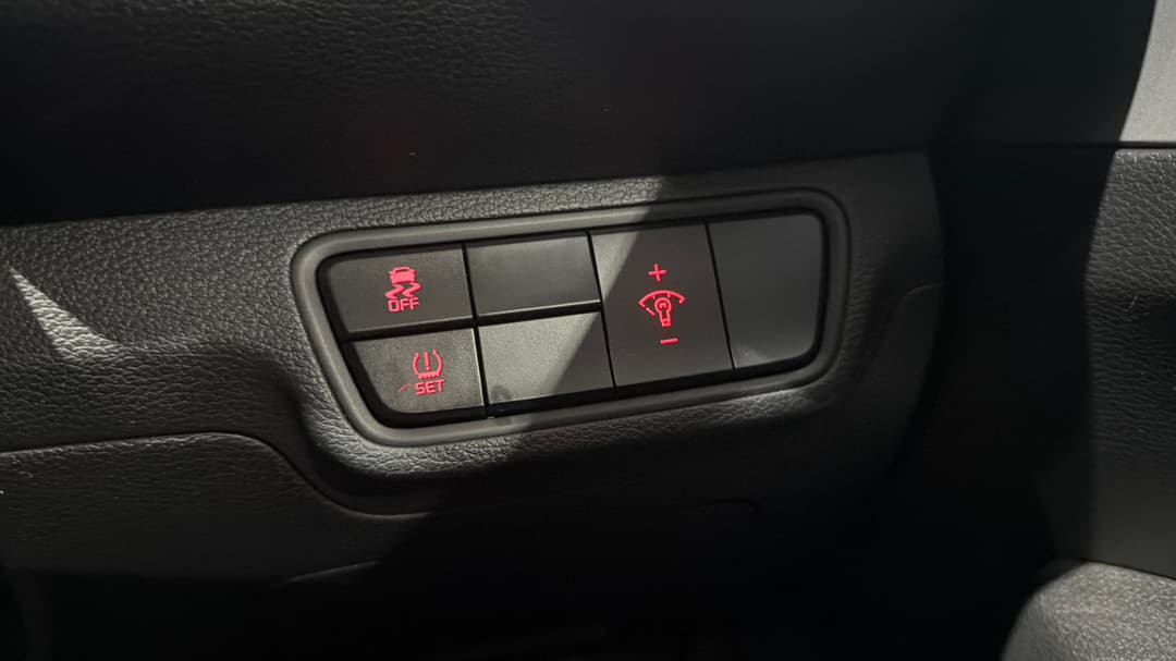 2023 Kia Cerato S, Automatic, 46383 km, Utility Switches/Buttons