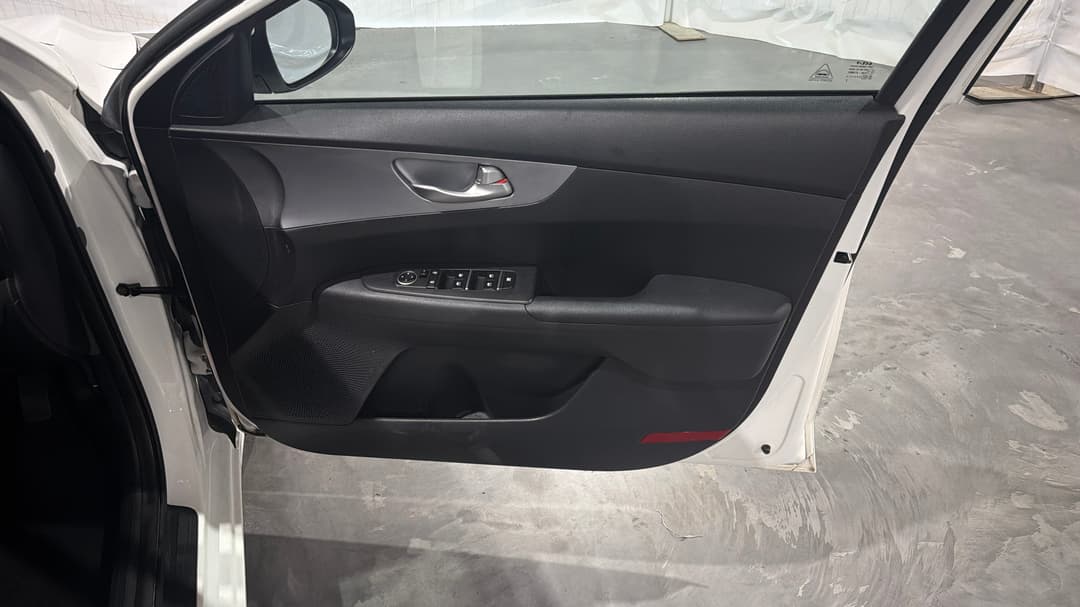 2023 Kia Cerato S, Automatic, 46383 km, Speaker View