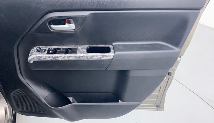 2021 Maruti New Wagon-R ZXI 1.2 old, Petrol, Manual, 33,744 km, Driver Side Door Panels Control