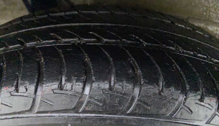 2019 Maruti New Wagon-R VXI (O) 1.2L, Petrol, Manual, 35,467 km, Right Front Tyre Tread