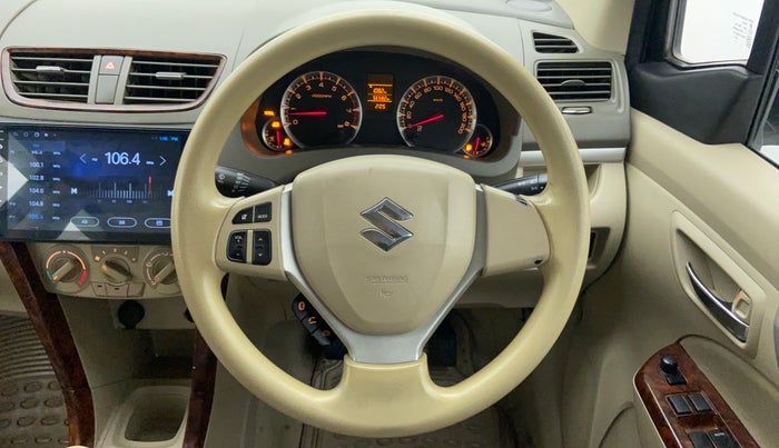2016 Maruti Ertiga VXI CNG, CNG, Manual, 56,749 km, Steering Wheel Close Up