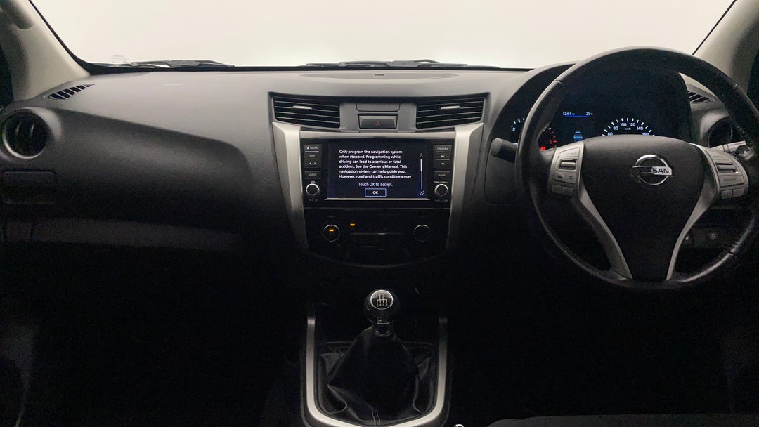 2019 Nissan Navara St (4x4), Manual, 87767 km, Dashboard View