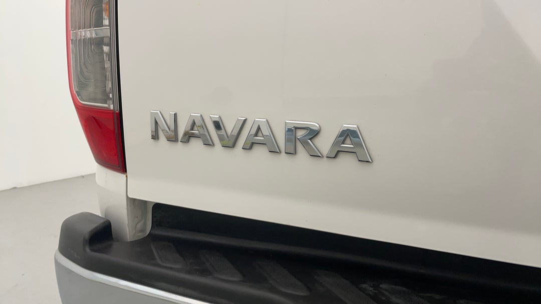 2019 Nissan Navara St (4x4), Manual, 87767 km, Badge (Boot Left Side)