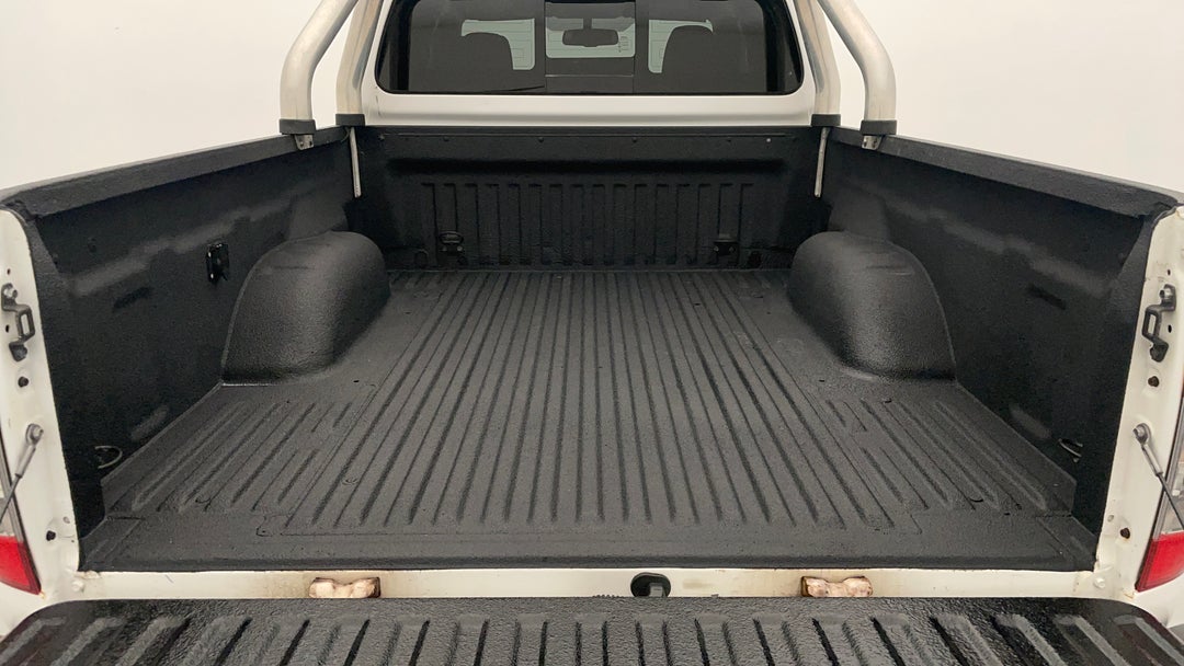 2019 Nissan Navara St (4x4), Manual, 87767 km, Boot Inside View