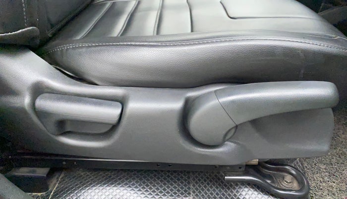 2018 Honda WR-V 1.2L I-VTEC S MT, Petrol, Manual, 35,832 km, Driver Side Adjustment Panel