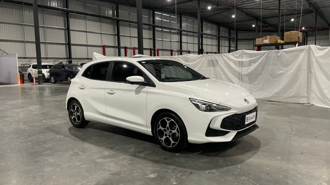 2025 MG Mg3 Essence, Automatic, 2782 km, Right Front Diagonal (45- Degree) View