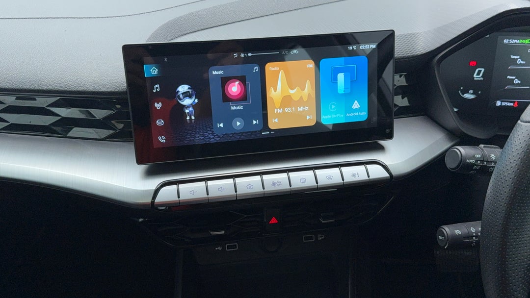 2024 MG Mg5 Essence, Automatic, 15186 km, Center Console