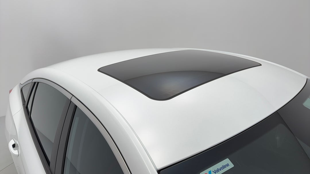 2024 MG Mg5 Essence, Automatic, 15186 km, Roof/Sunroof View