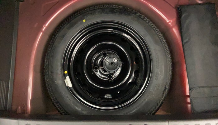 2016 Ford New Figo 1.2 TITANIUM, Petrol, Manual, 16,445 km, Spare Tyre