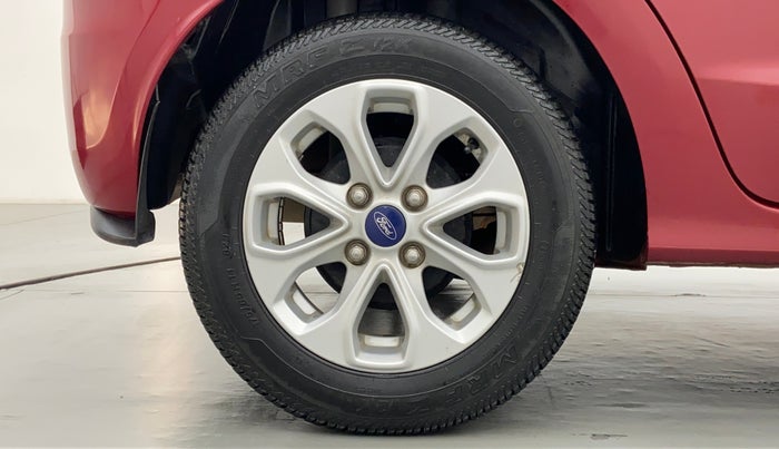 2016 Ford New Figo 1.2 TITANIUM, Petrol, Manual, 16,445 km, Right Rear Wheel