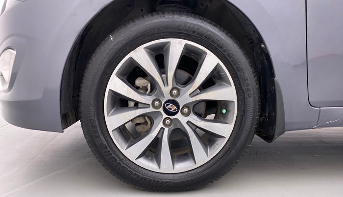 2016 Hyundai Verna FLUIDIC 1.6 SX VTVT, Petrol, Manual, 57,985 km, Left Front Wheel
