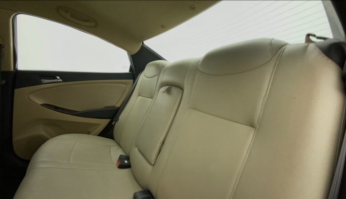2016 Hyundai Verna FLUIDIC 1.6 SX VTVT, Petrol, Manual, 57,985 km, Right Side Rear Door Cabin