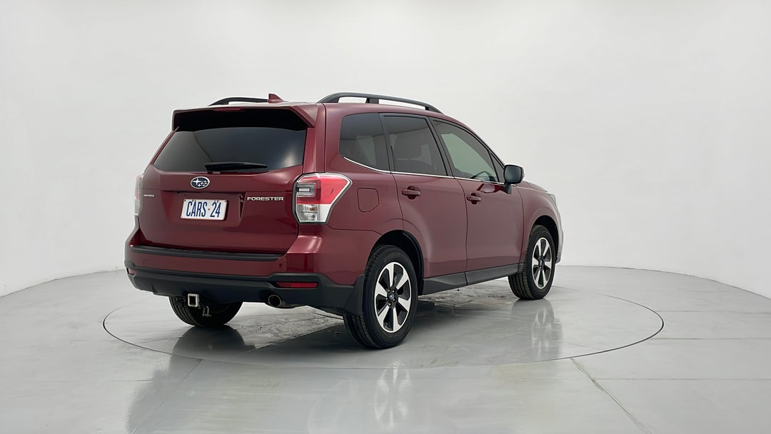 Right Back Diagonal (45- Degree) View