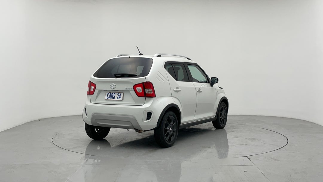 Right Back Diagonal (45- Degree) View